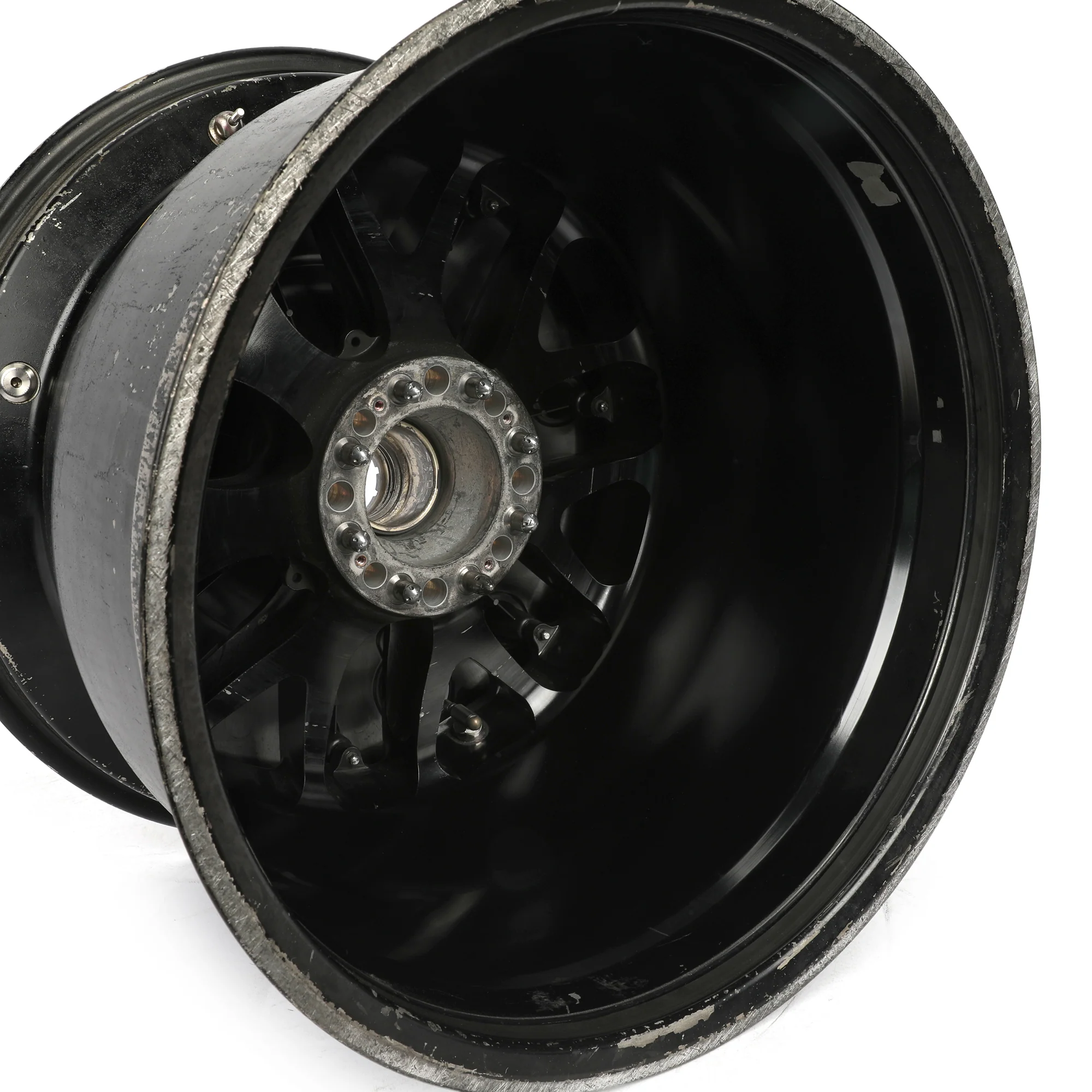 The Silverstone Auction LOT 032 - Alex Albon 2024 Williams F1 Team Front Wheel Rim Table - Azerbaijan GP - Image 4