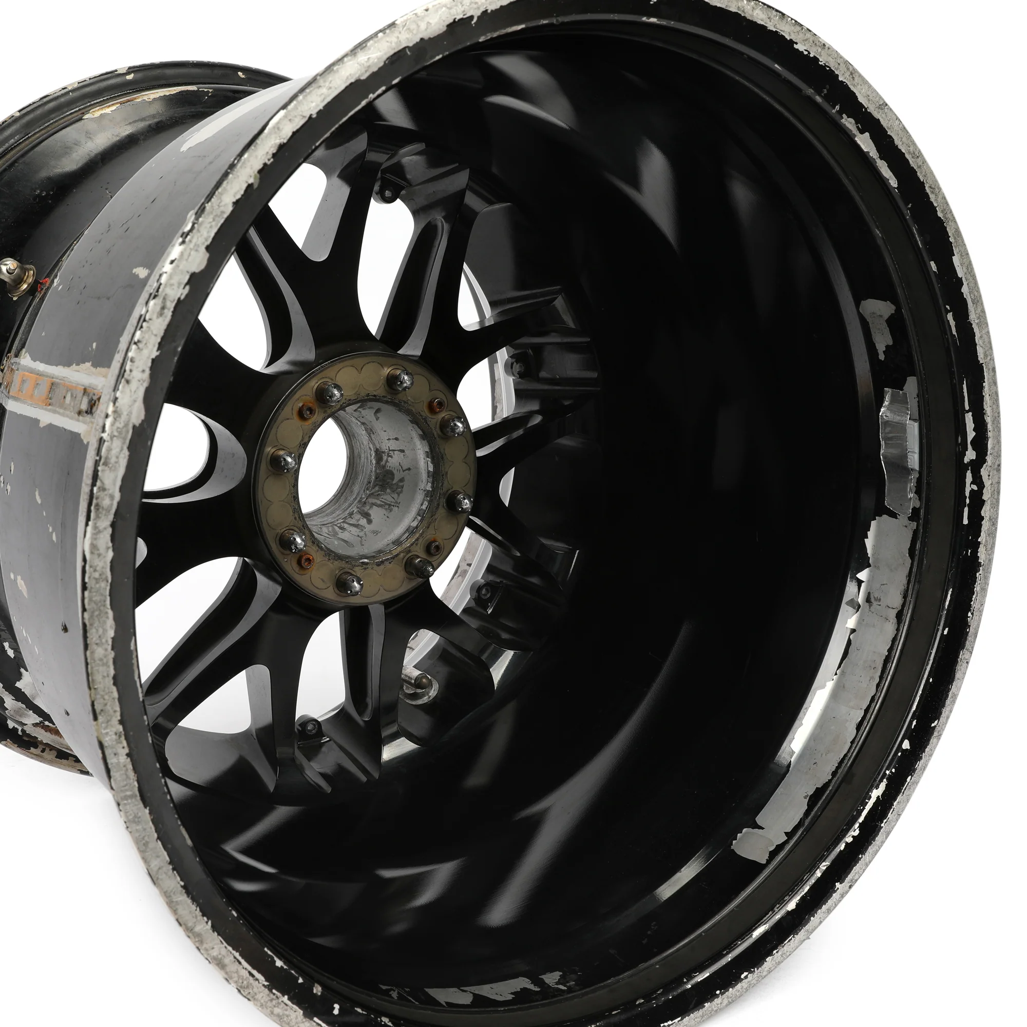 The Silverstone Auction LOT 018 - Alex Albon Williams F1 Team 2025 Rear Wheel Rim Table - British GP - Image 4