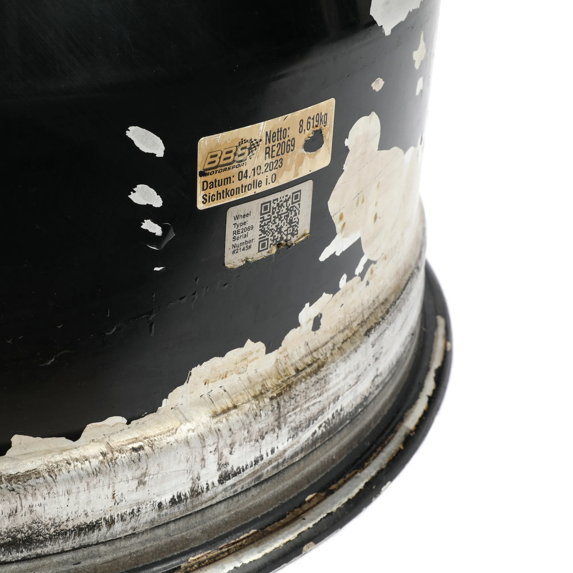 The Silverstone Auction LOT 018 - Alex Albon Williams F1 Team 2025 Rear Wheel Rim Table - British GP - Image 6