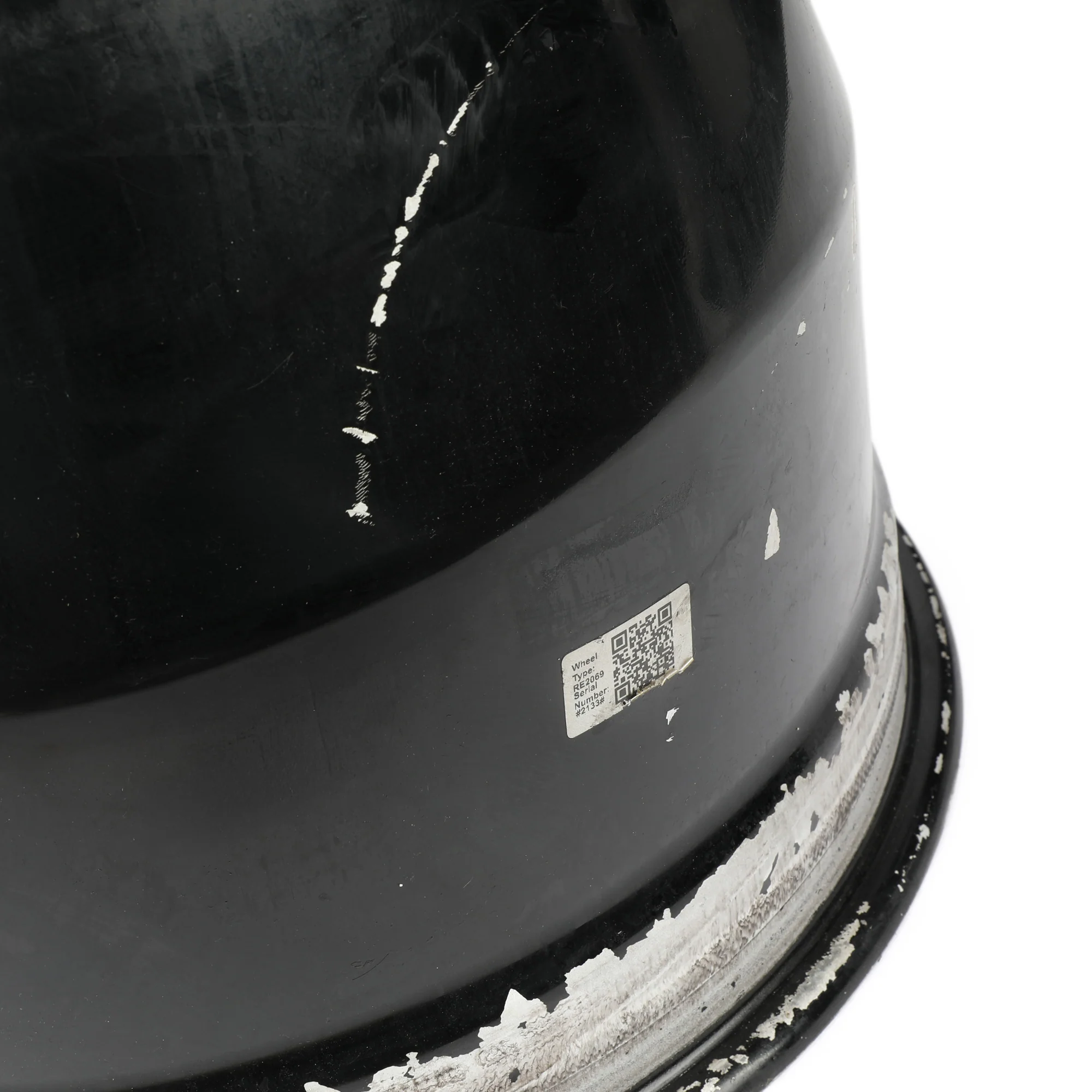 The Silverstone Auction LOT 035 - Franco Colapinto 2024 Williams Formula 1 Team Rear Wheel Rim Table - Las Vegas GP - Image 4