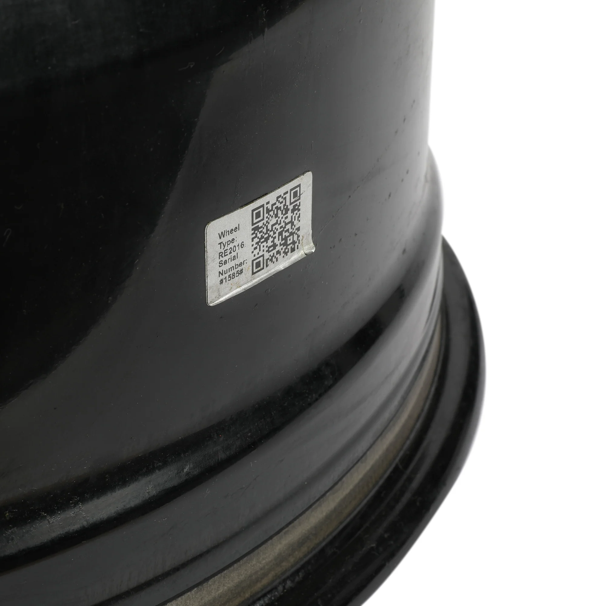 Lando Norris 2023 Race Used McLaren F1 Team Front Wheel Rim Table - Qatar GP - Image 6