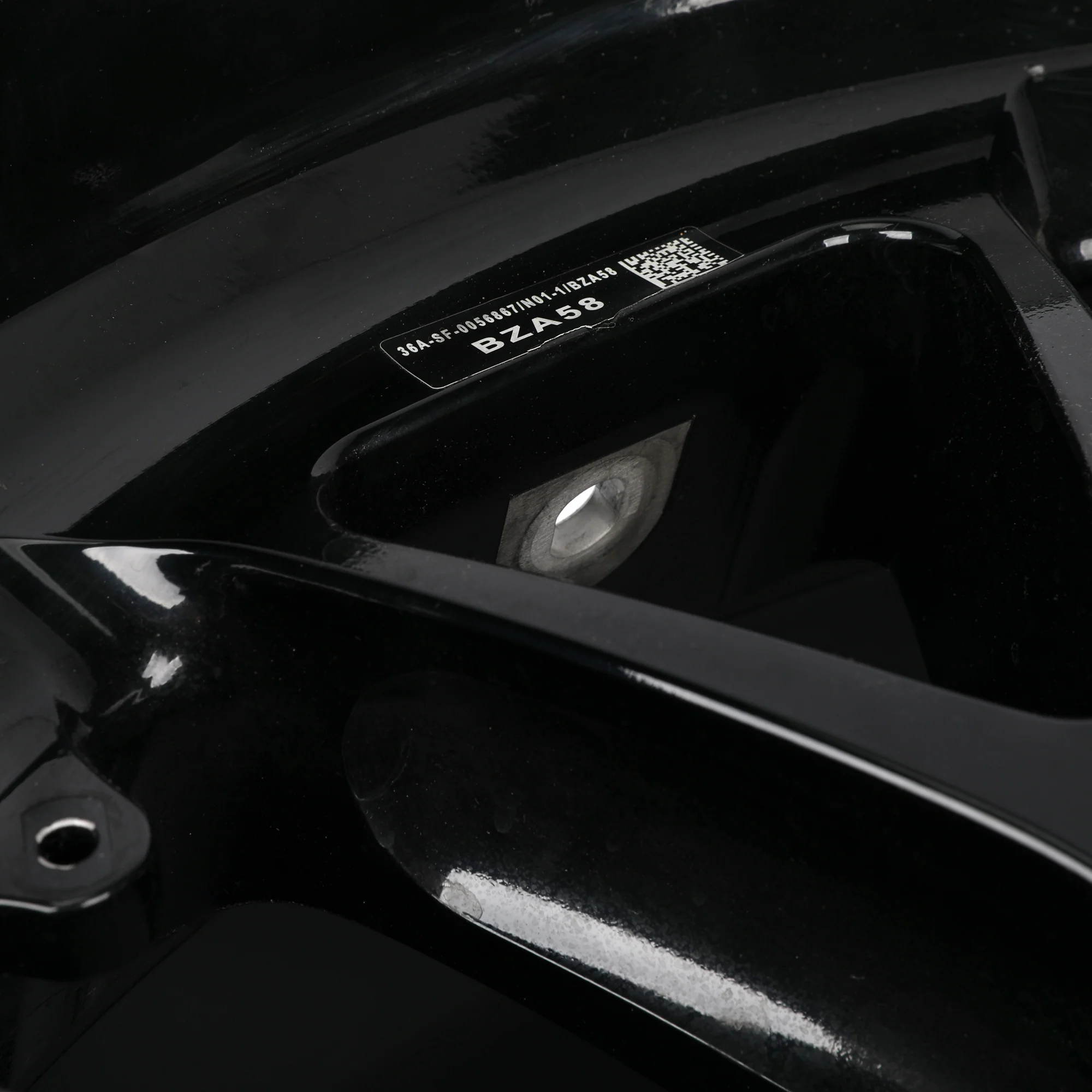 Lando Norris 2023 Race Used McLaren F1 Team Front Wheel Rim Table - Qatar GP - Image 7