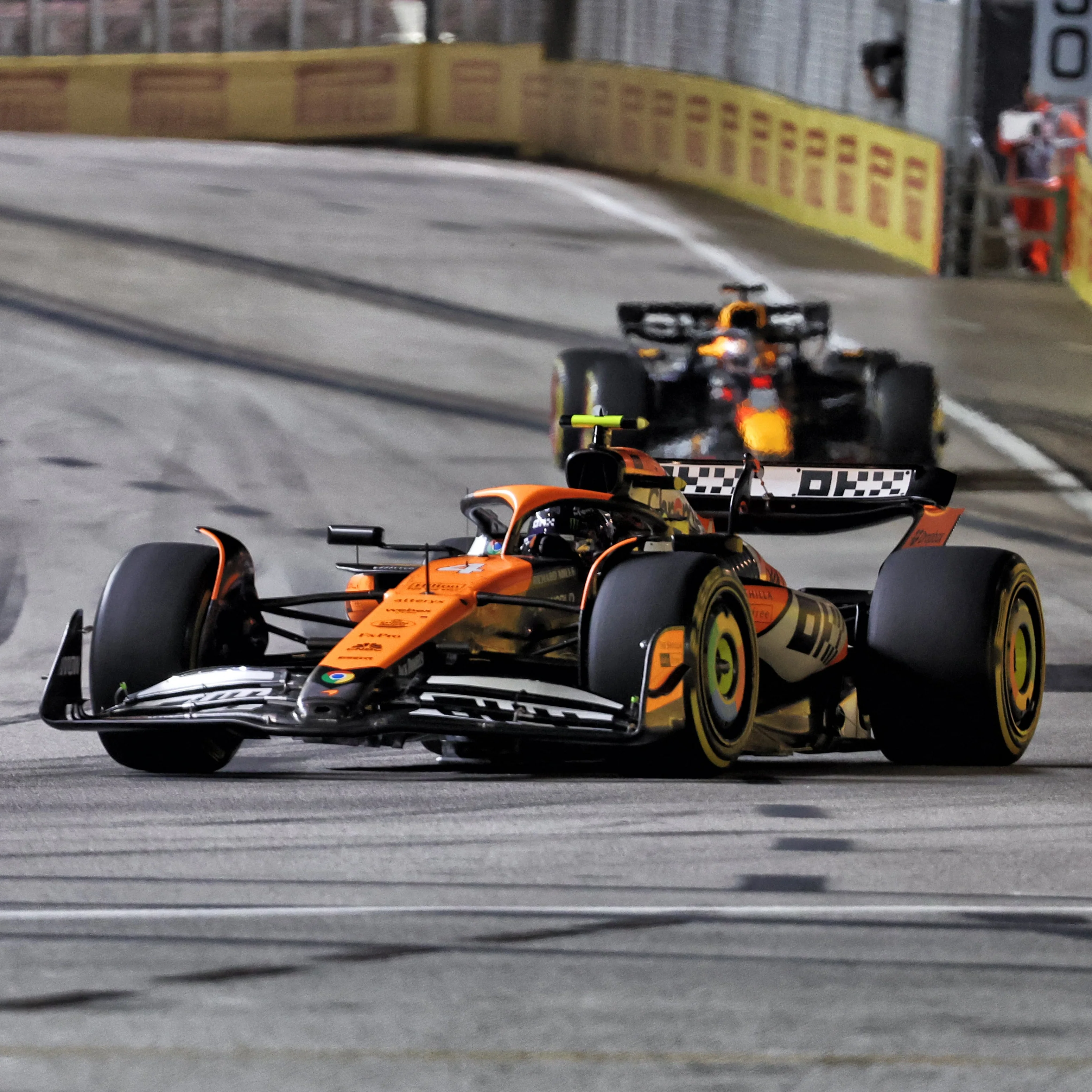 Lando Norris 2024 Grand Prix Used McLaren Formula 1 Team Rear Wheel Rim Table - Singapore GP - Image 9