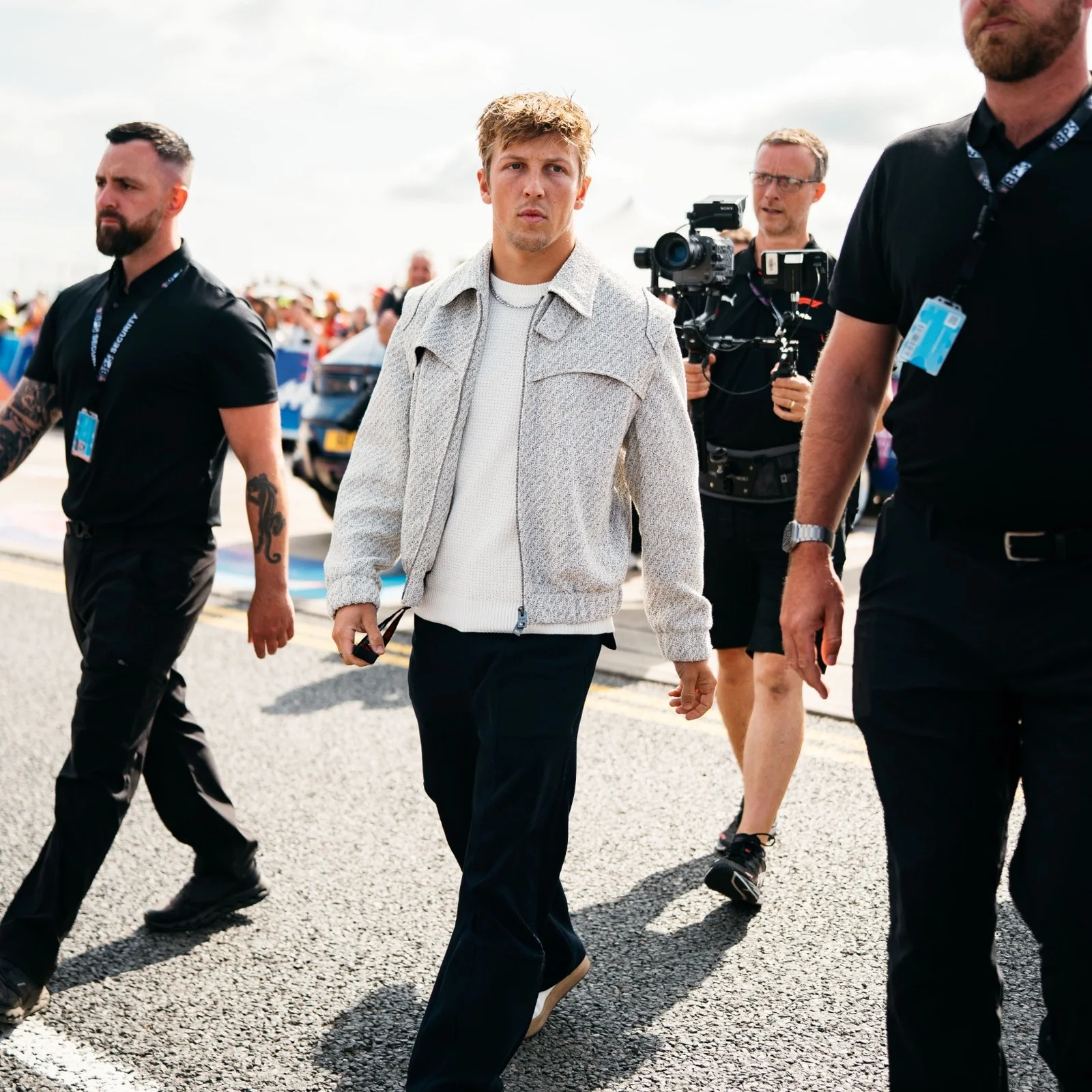 The Silverstone Auction LOT 023 - Liam Lawson Custom HUGO x VCARB Outfit by Oliver Kearney – Silverstone GP - Image 17