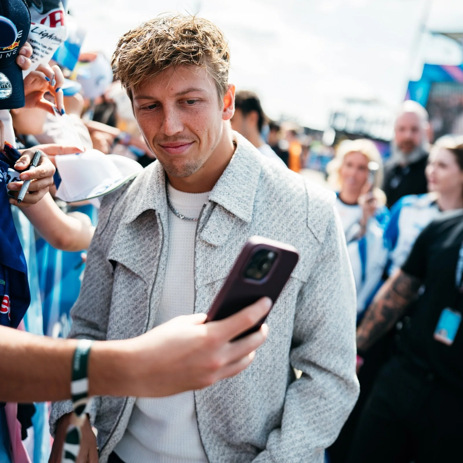The Silverstone Auction LOT 023 - Liam Lawson Custom HUGO x VCARB Outfit by Oliver Kearney – Silverstone GP - Image 3