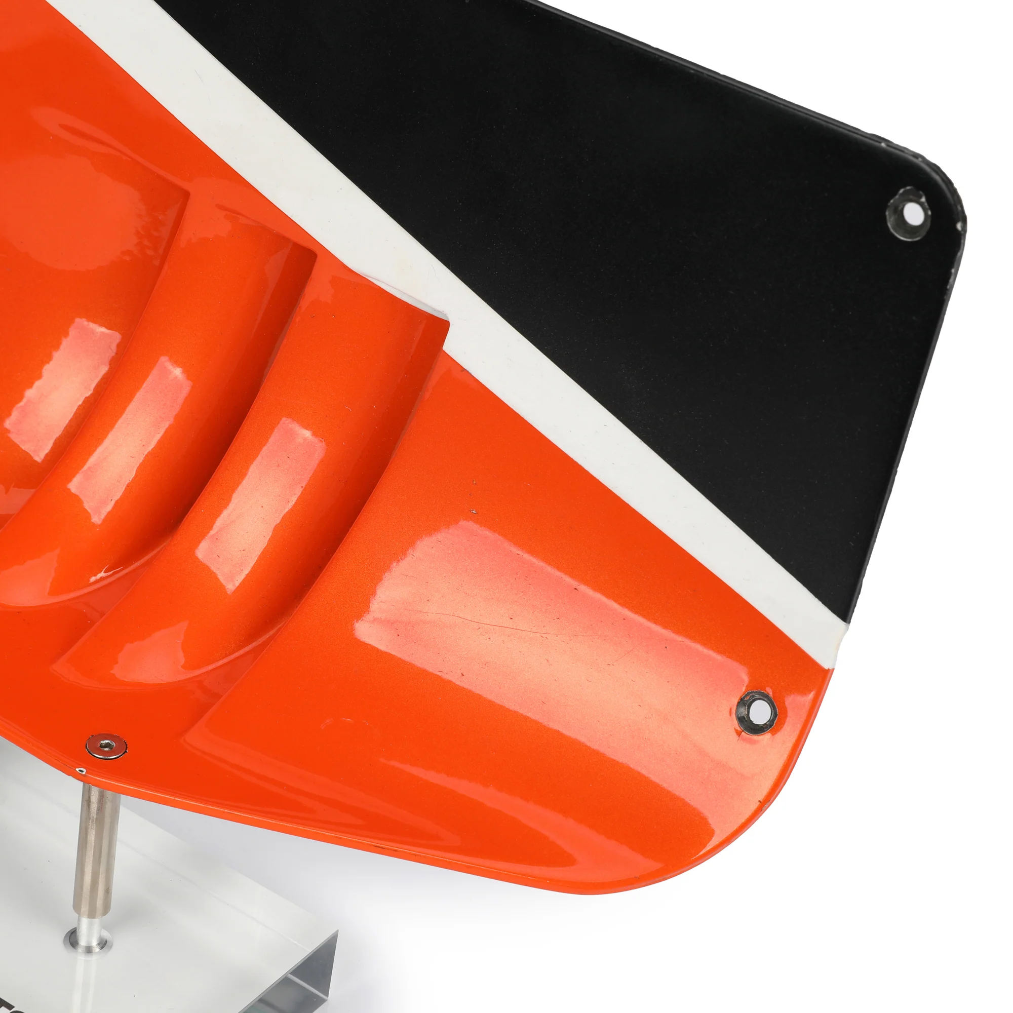 McLaren 2017 MCL-32 LH Shoulder Louvre on Display Stand - Image 5