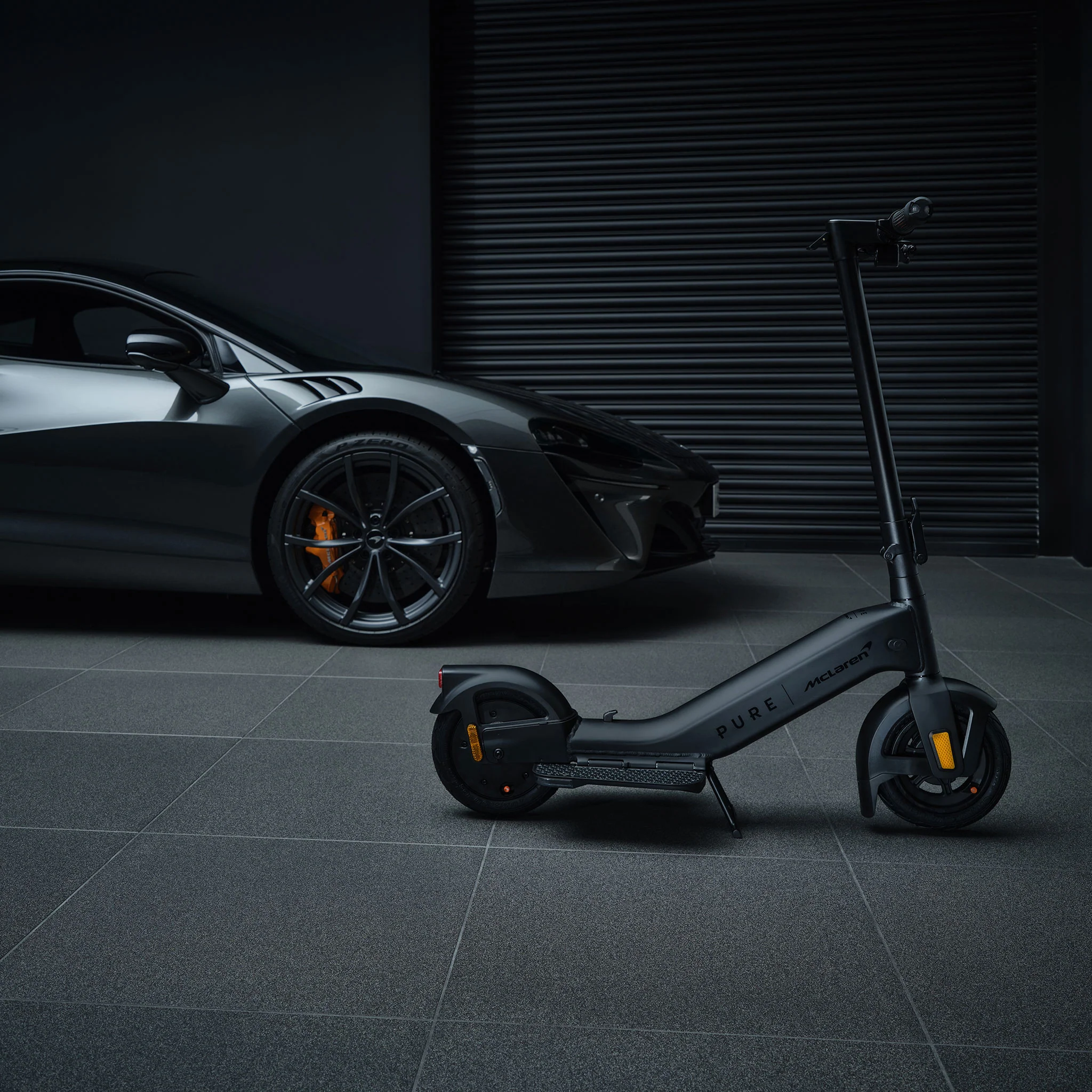Pure x McLaren E-Scooter – Black Edition - Image 2