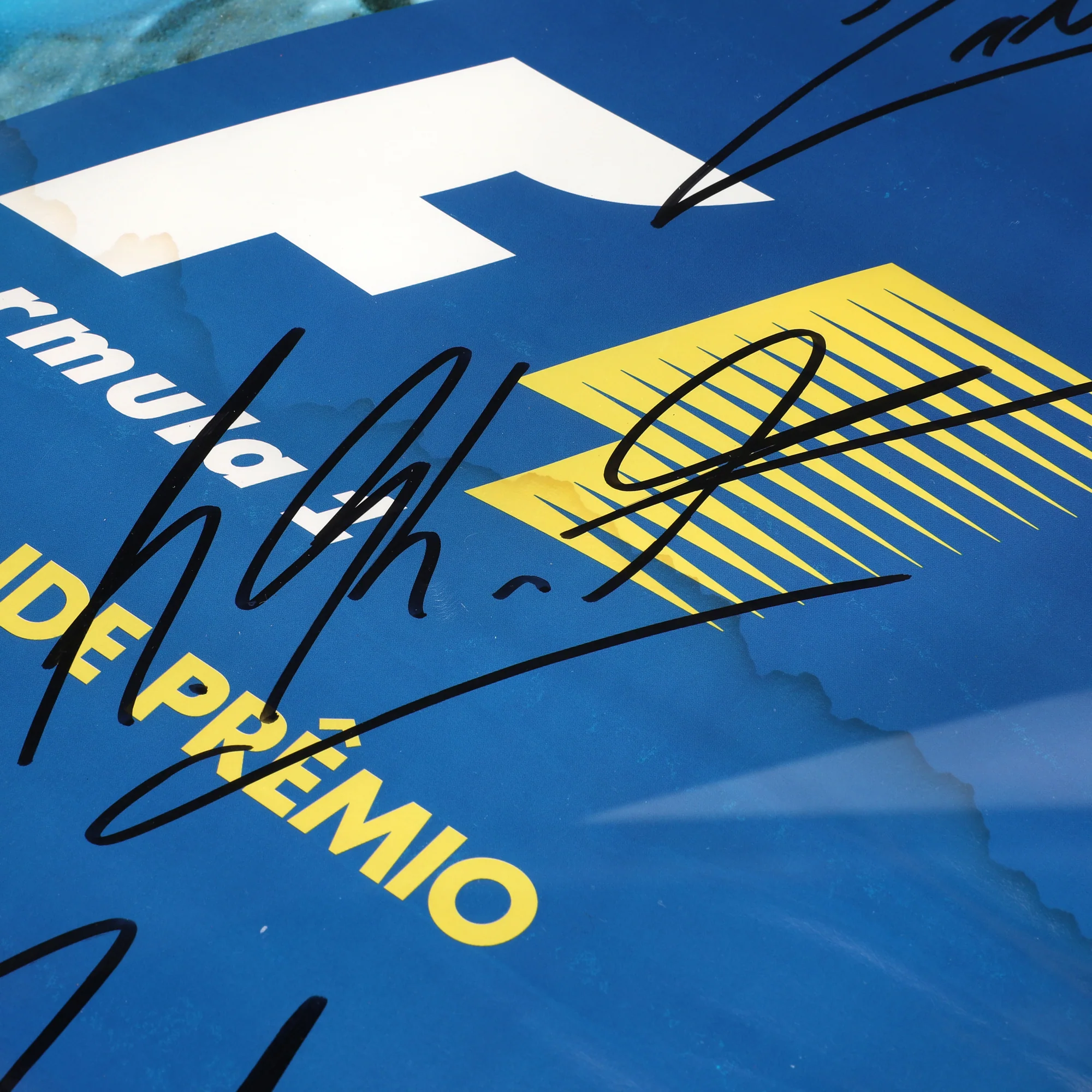 The Silverstone Auction LOT 022 - Poster 1996 Brazil GP- Schumacher, Villeneuve, Piquet, Hill & Berger Signed Framed - Image 3
